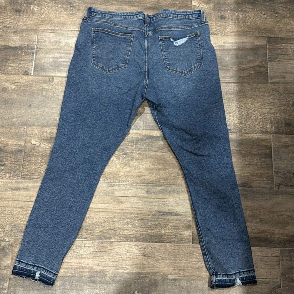 Jeans - Picture 3 of 5